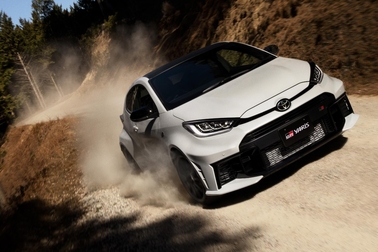 RZ“High performance”［GR-DAT（8AT・4WD）］